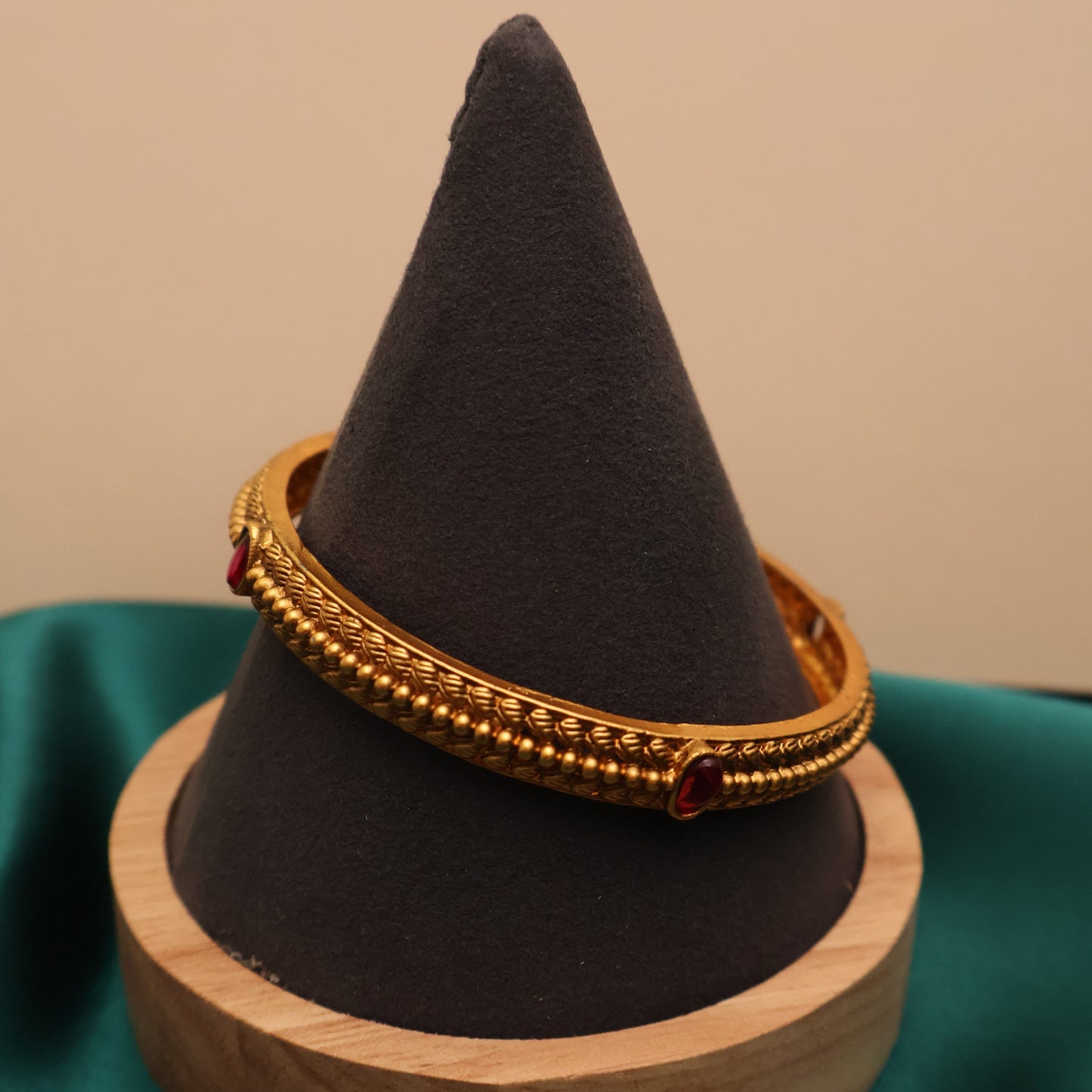 Antique Gold Ruby Stone Traditional Bangle