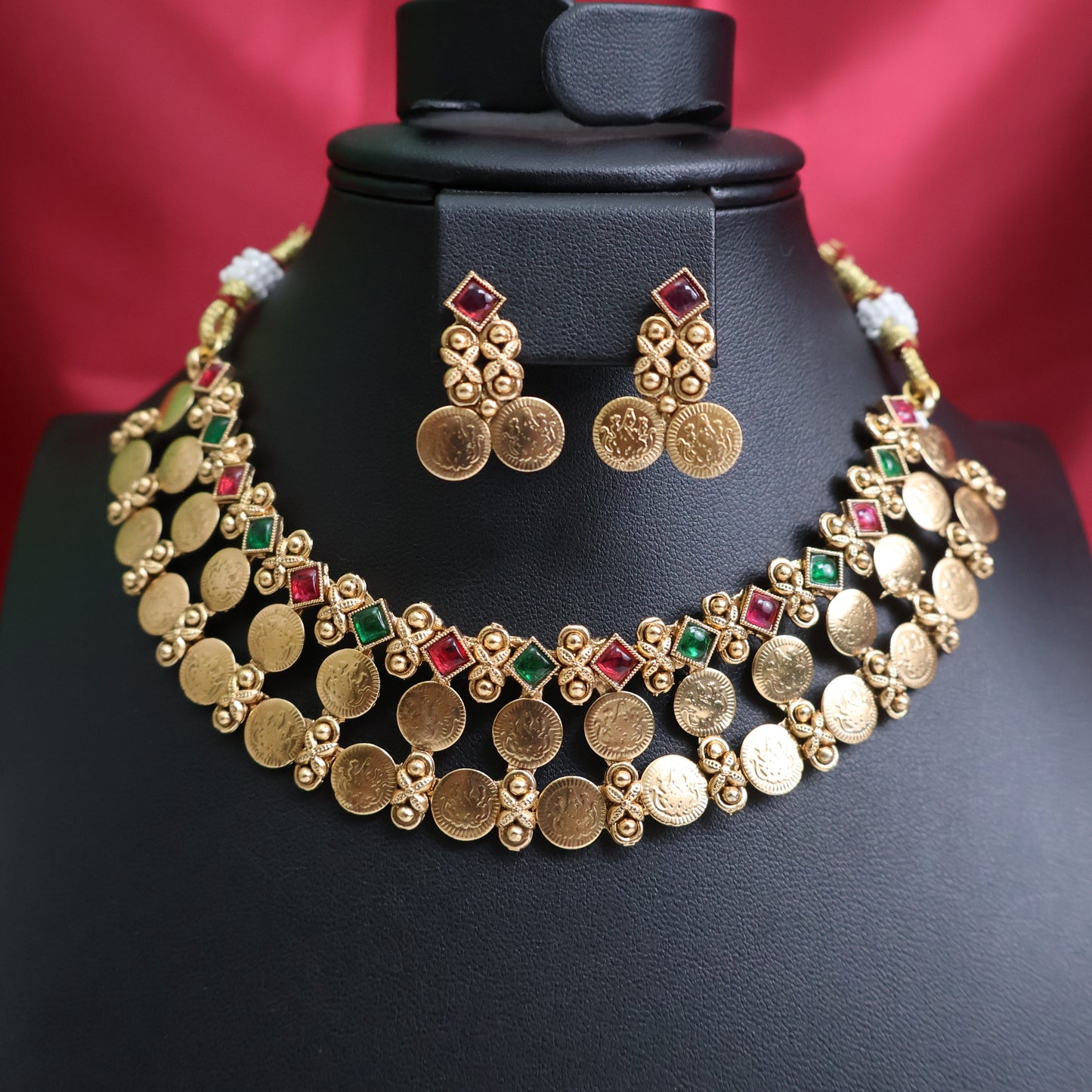 Traditional Coin Design Necklace Set