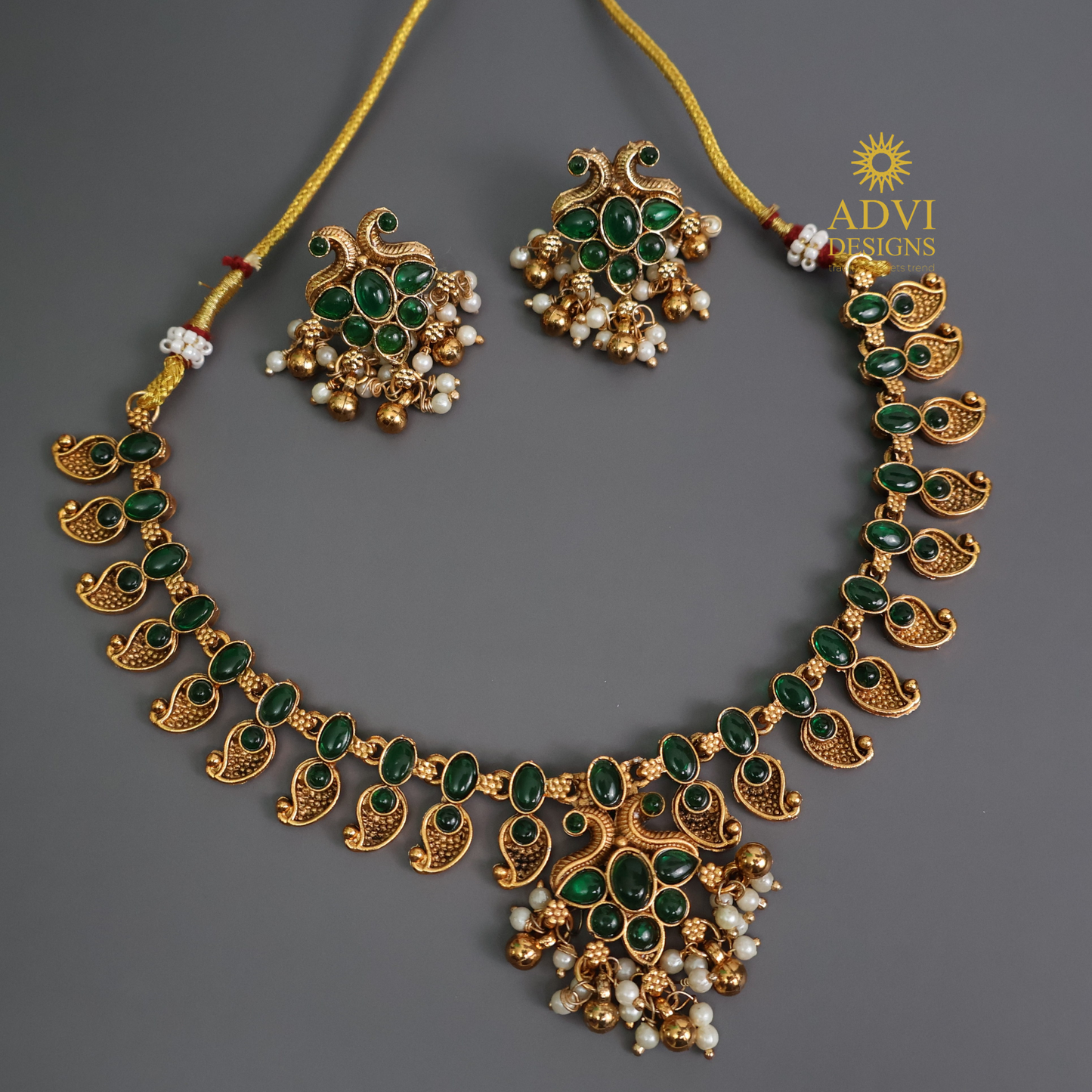 Emerald Paisley Antique Gold Necklace Set with Pearl Drops