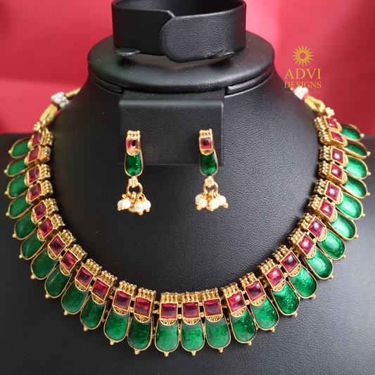 Emerald Green Antique Gold Statement Necklace Set with Pearl Drop Earrings