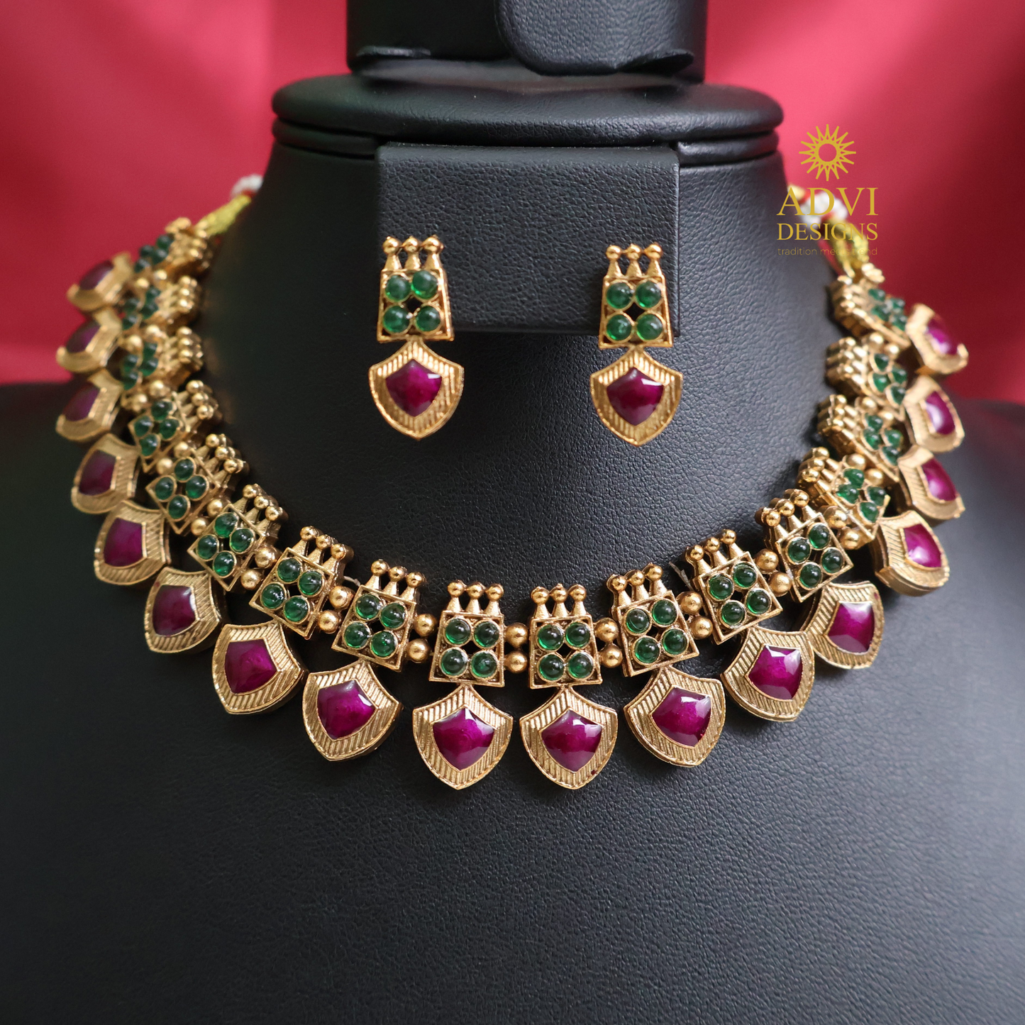 Magenta & Emerald Antique Gold Statement Choker Necklace Set
