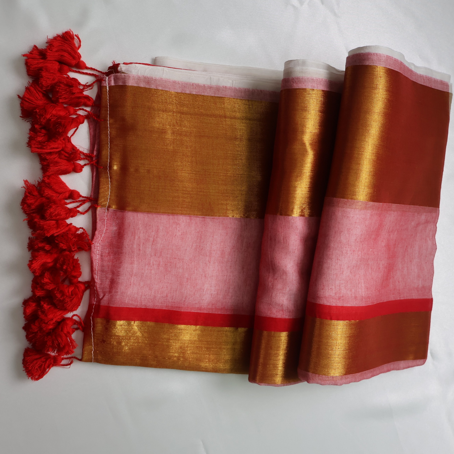 Elegant White Mul Cotton Saree with Golden Zari Border