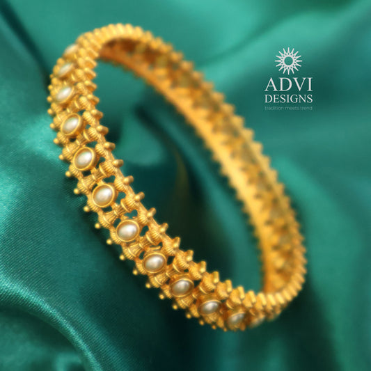 Antique Gold Pearl White Traditional Bangle