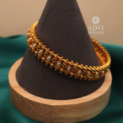 Antique Gold Pearl White Traditional Bangle