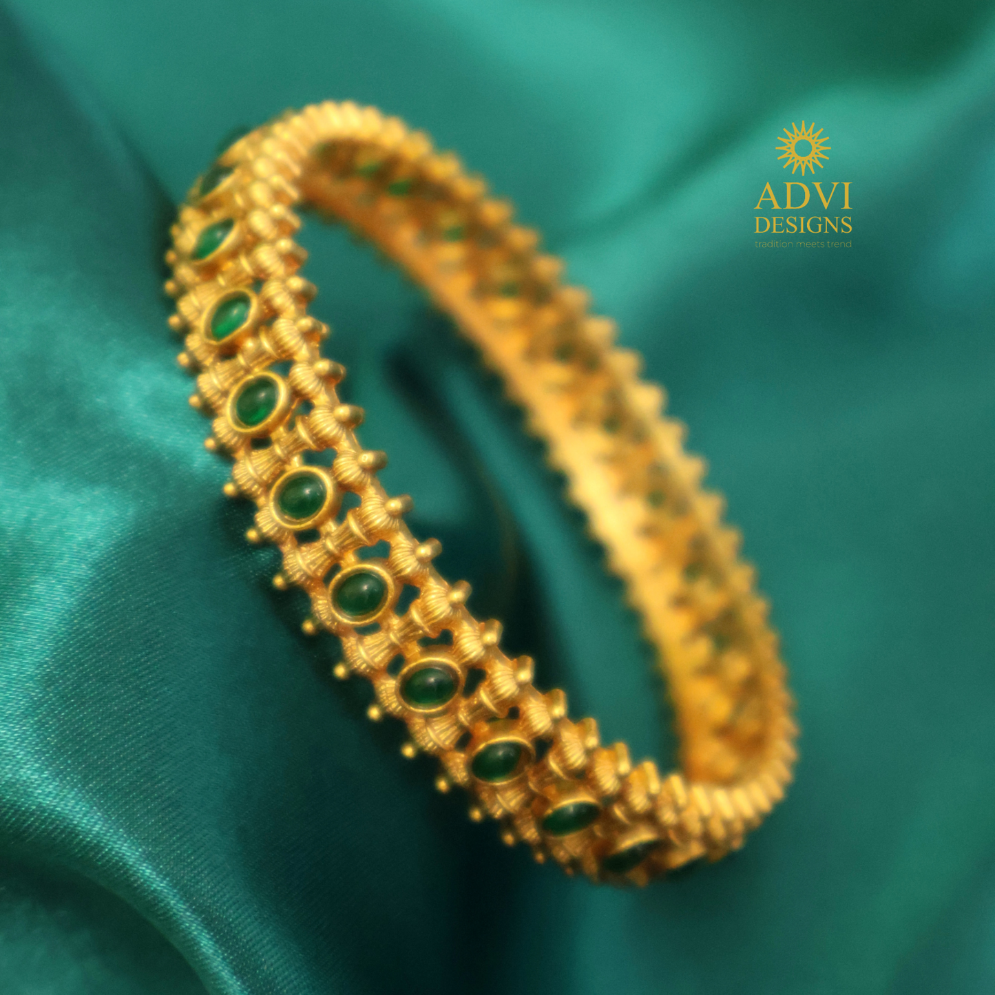 Antique Gold Emerald Green Traditional Bangle