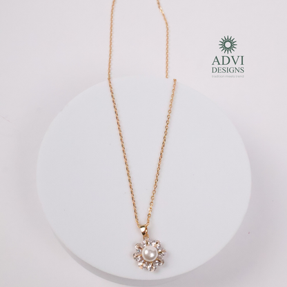 Elegant Pearl Flower Pendant Necklace with Sparkling AD Stones