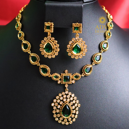 Emerald Green Teardrop Stone Necklace Set with Sparkling CZ Detailing