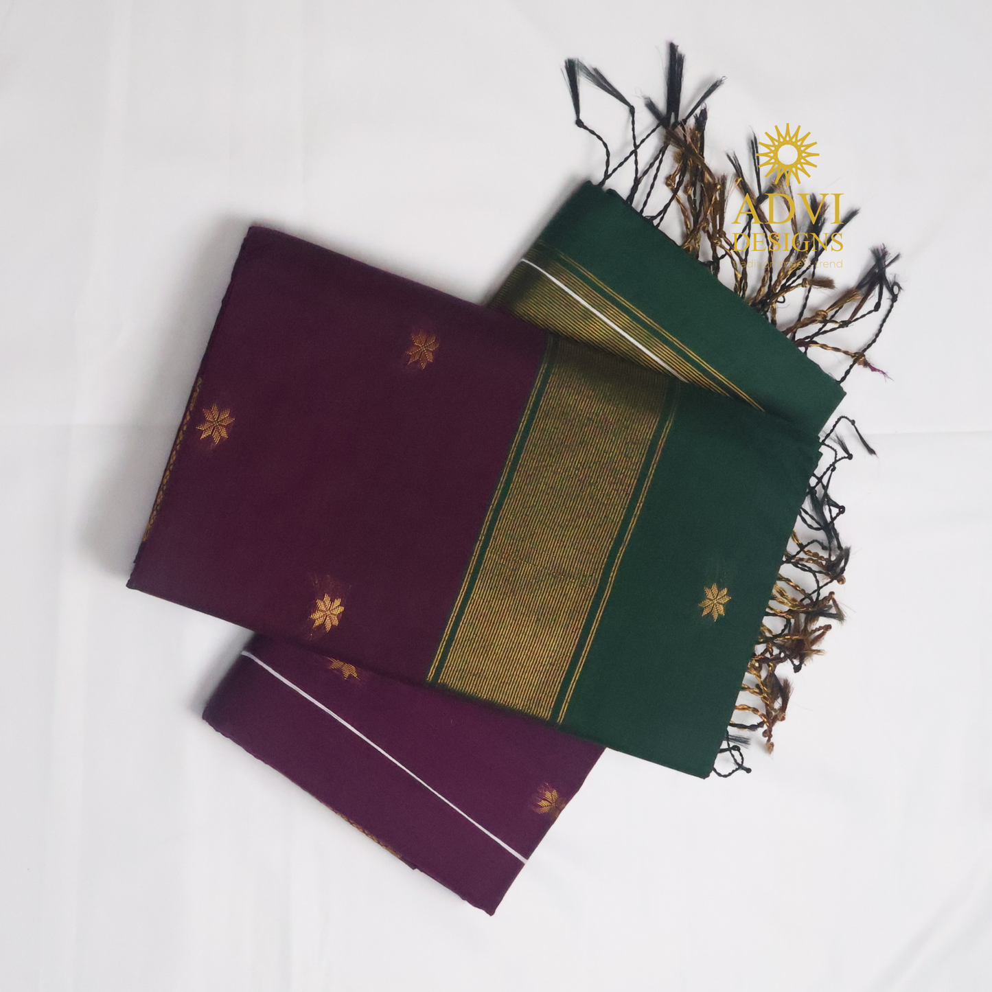Maheshwari Silk Cotton Saree in Deep Wine with Emerald Green Contrast Pallu & Blouse | Gold Woven Motifs