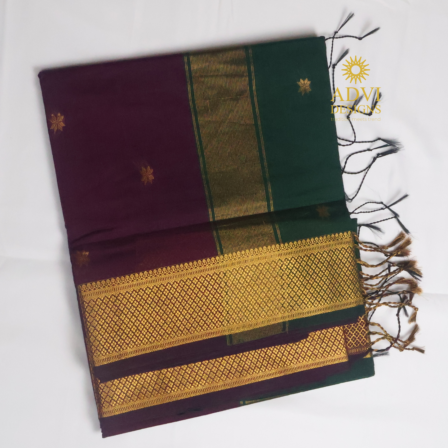 Maheshwari Silk Cotton Saree in Deep Wine with Emerald Green Contrast Pallu & Blouse | Gold Woven Motifs