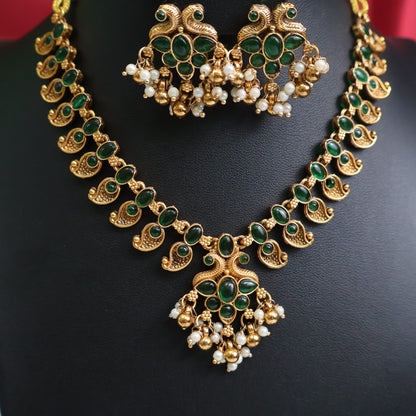 Emerald Paisley Antique Gold Necklace Set with Pearl Drops