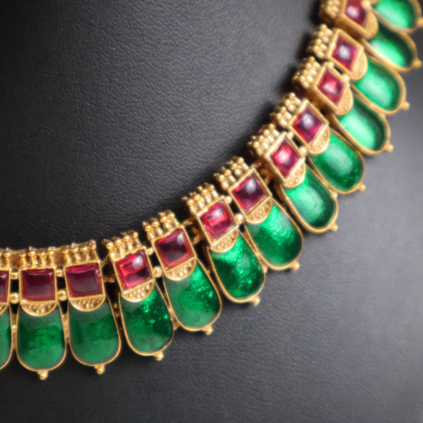 Emerald Green Antique Gold Statement Necklace Set with Pearl Drop Earrings