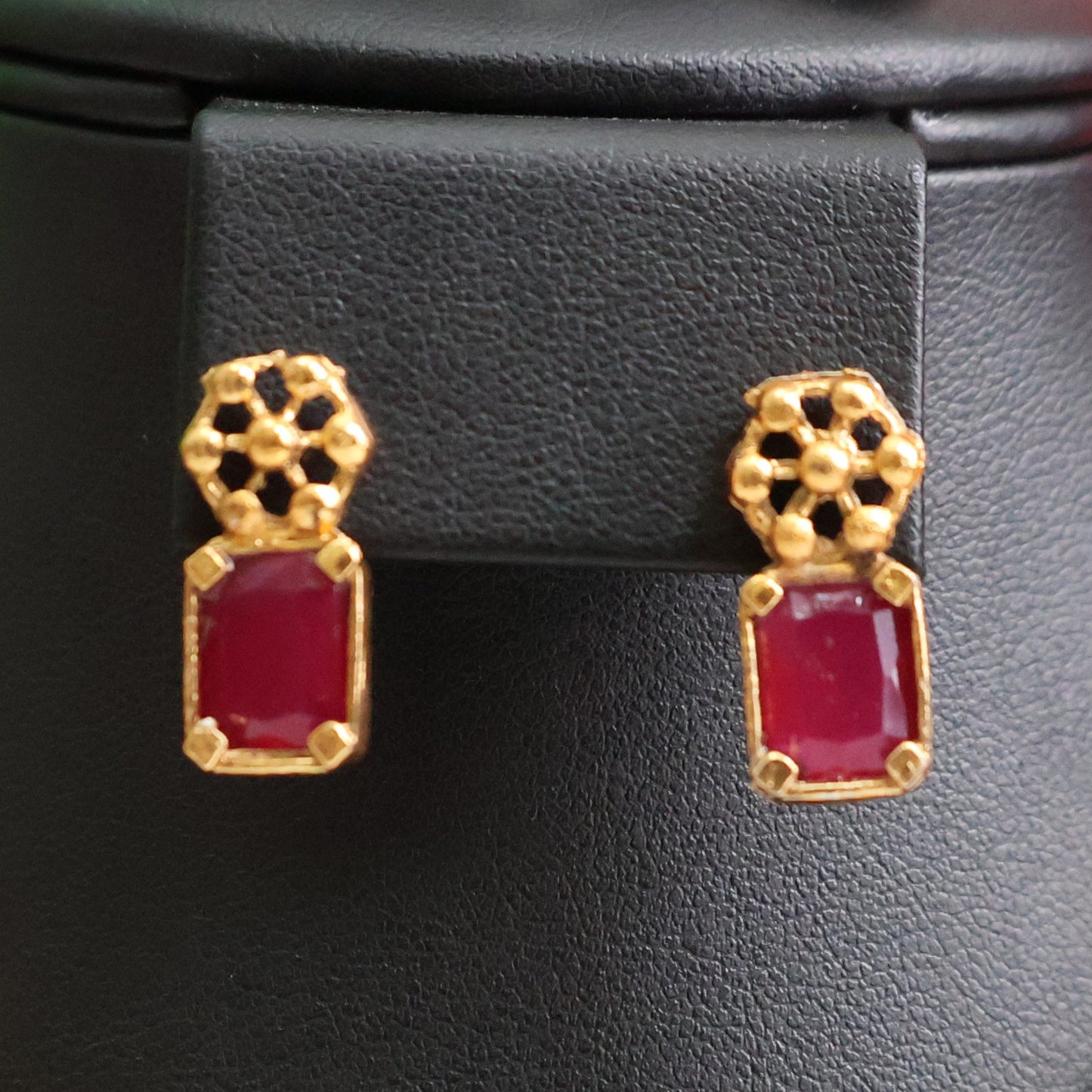 Ruby Red Antique Gold Choker Necklace Set