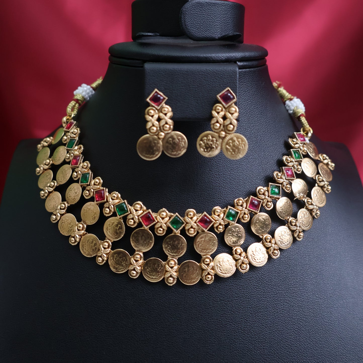 Traditional Coin Design Necklace Set