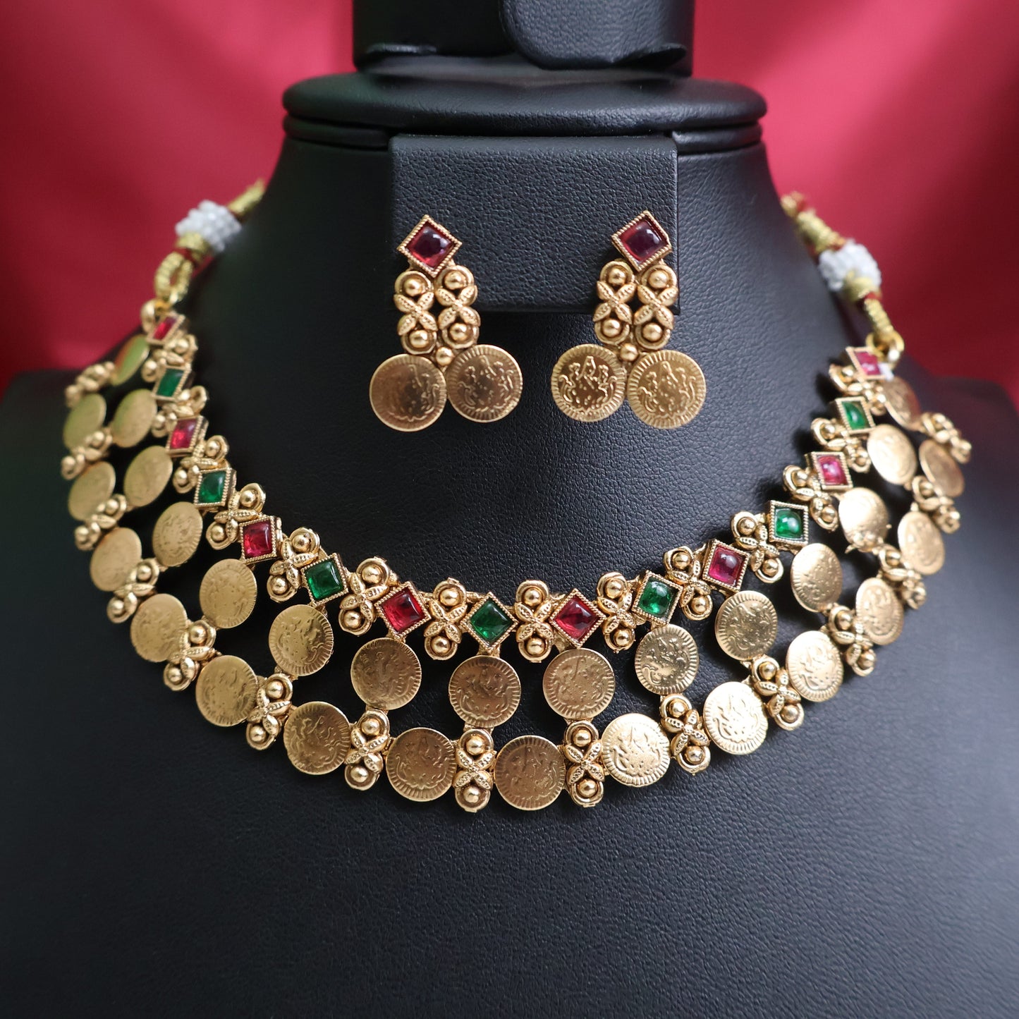 Traditional Coin Design Necklace Set