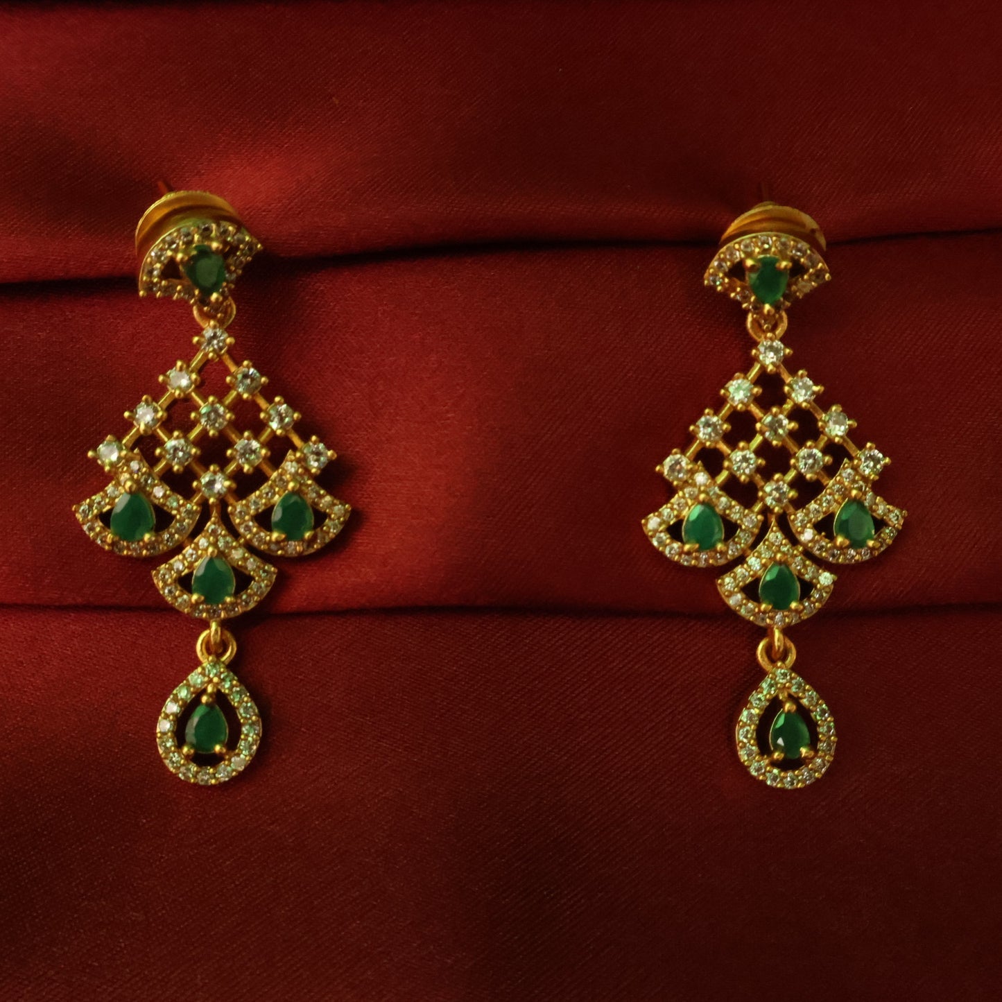 Emerald Green Stone Bridal Necklace Set with Diamond Finish
